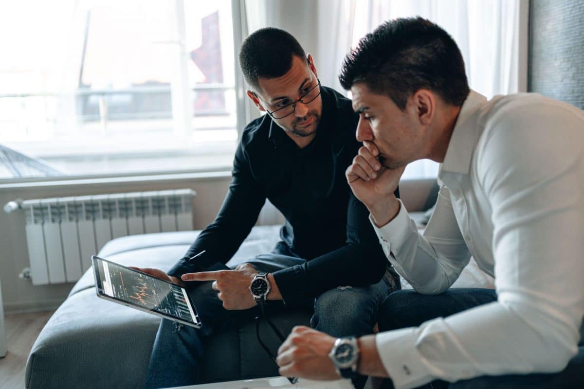 Australian and New Zealand investors analyzing U.S. real estate investment opportunities and DSCR mortgage financing in 2026